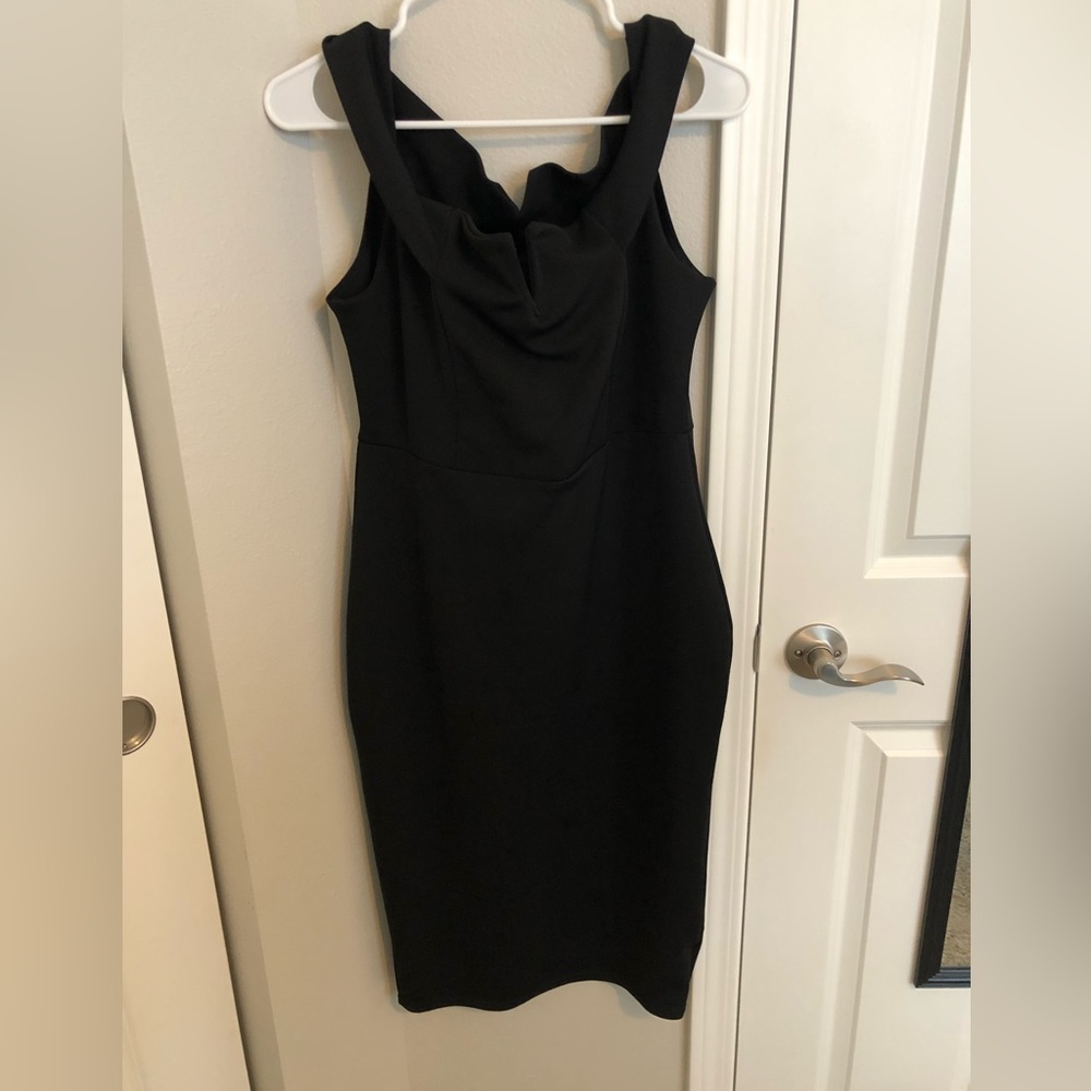 Missguided Off the Shoulder Black midi dress